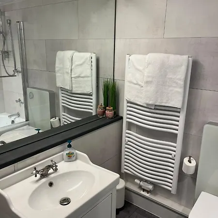 Sundowner Apartment *